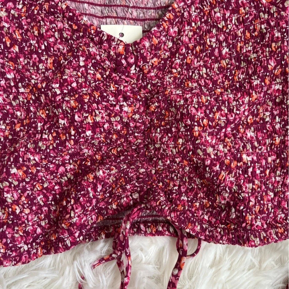 Aeropostale NWT Floral Crop Top Size XS - Picture 2 of 11